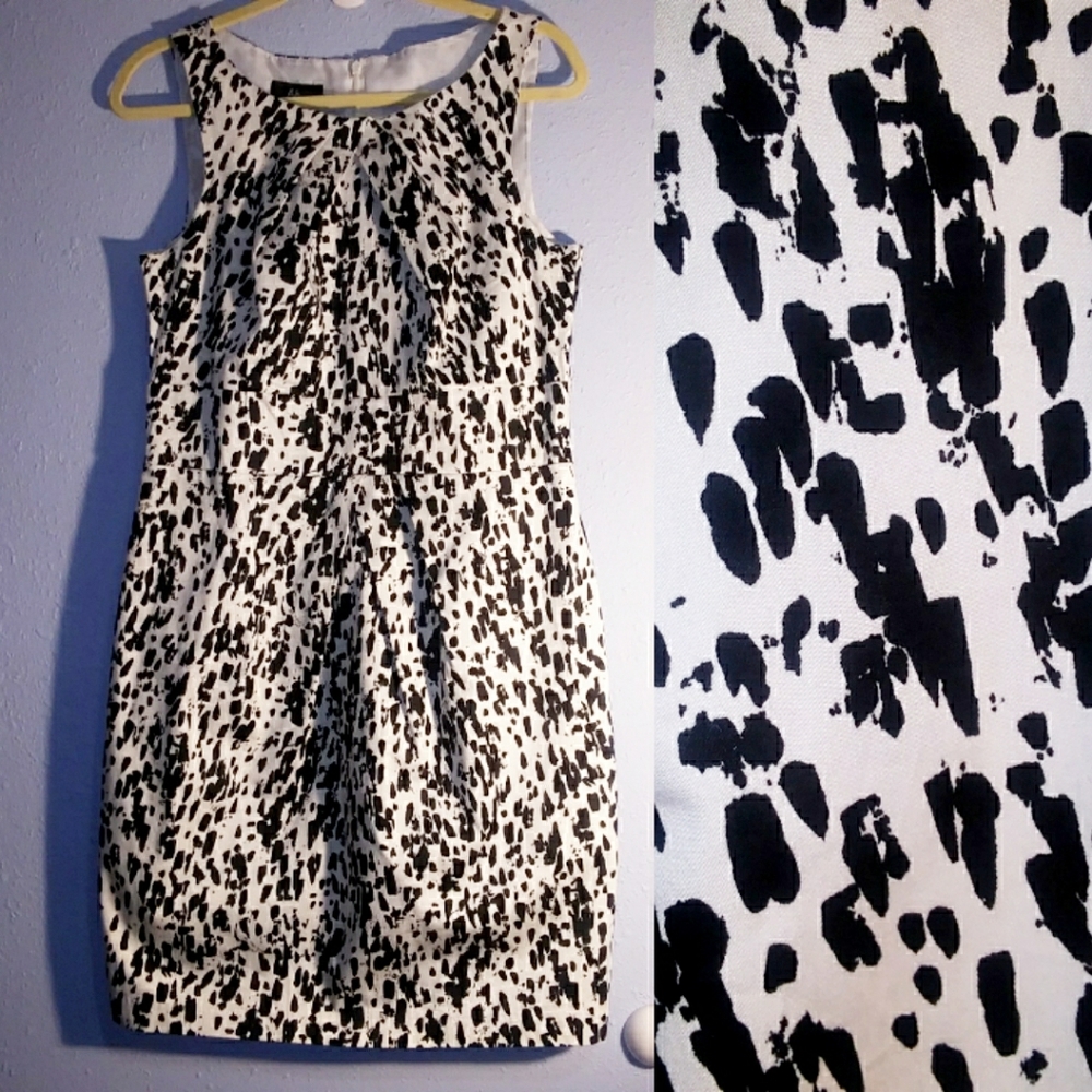 Graphical Sleeveless Sheath Dress White/ Black Print AGB Women’s Sz 10